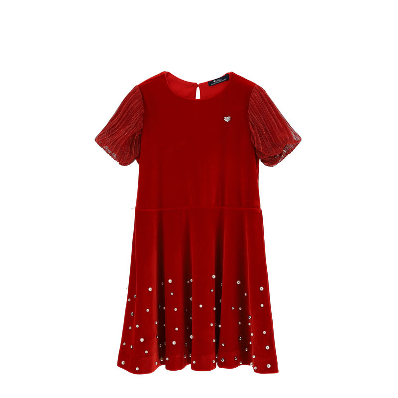 Платье красное с бусинами
